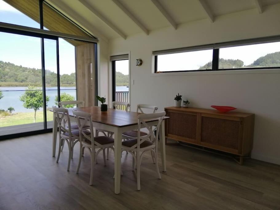 Purangi Waterfront Retreat Apartment Cooks Beach Bagian luar foto
